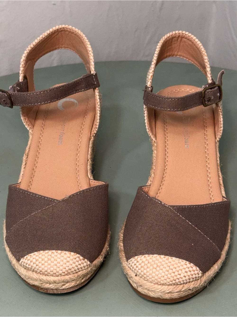 Journey True Comfort Brown Beige Espadrille Wedge Sandals Ankle Strap US 6 - Picture 2 of 10